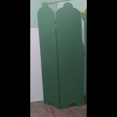 Biombo dobrável verde em MDF (1,65m x 80cm)